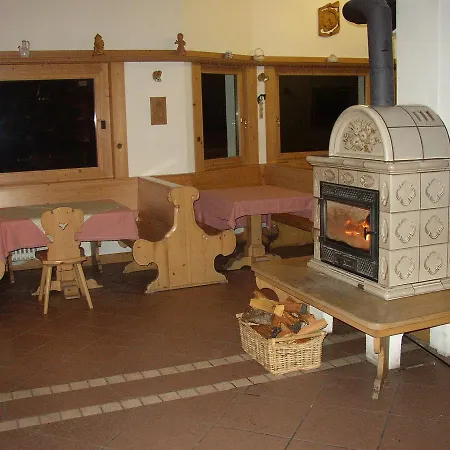 ゲストハウス Rifugio Col De Varda